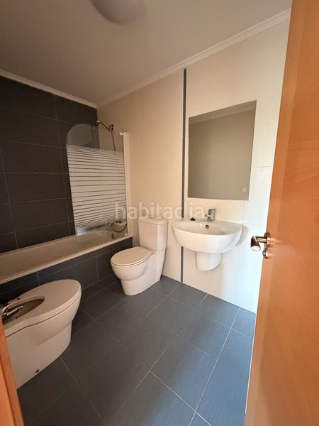 Foto 534e8555-5344-46ab-b143-6b98eaa47941. Flat with heating parking pool in Cascajos - Piqueras Logroño