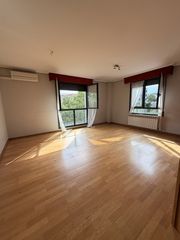 Flat  Logroño - cl tirso de molina. Descubra su nuevo hogar en el corazón de cascajos, logroño! esta