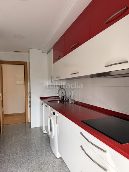 Foto a178eada-8266-4ce3-bb28-8648156c0b4b. Pis amb calefacció aparcament piscina a Cascajos - Piqueras Logroño