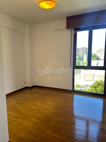 Foto 12c6e440-7032-4856-9eb5-503461c845de. Casa aparellada amb calefacció aparcament piscina a Logroño
