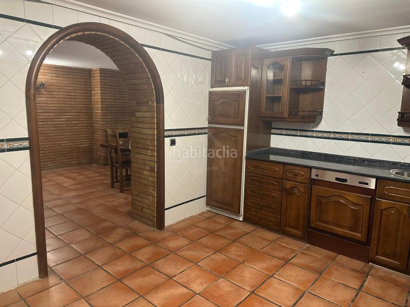 Foto 47fe4036-00ef-4e2f-9339-9a396b35f5ea. Casa aparellada amb calefacció aparcament piscina a Logroño