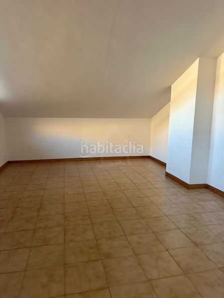 Foto 9ccc56cb-e2e1-4b5e-8411-28664bd511ea. Casa aparellada amb calefacció aparcament piscina a Logroño