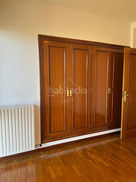 Foto e68a8f4a-5159-41be-be83-8082badc9e0e. Casa pareada en Avenida Madrid Logroño