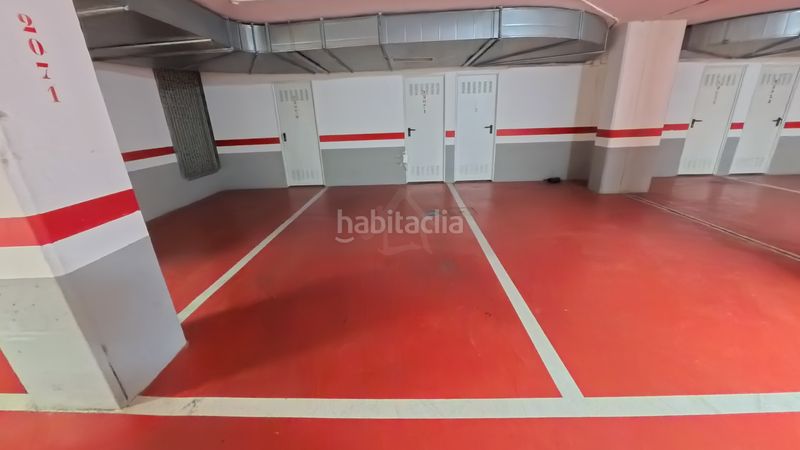 Foto 2732138d-4b9a-4867-95c3-1dedb9b232a4. Lloguer pis amb calefacció aparcament piscina a La Cava - Fardachón Logroño