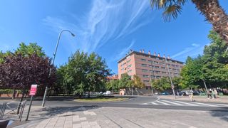 Pis  Logroño - cl padre claret. Te gustaría vivir en un edificio junto a avenida de la solidarid