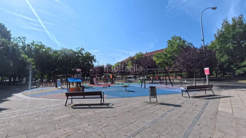 Foto fc4fe675-bbd2-418f-905e-8312e7442b50. Pis amb calefacció aparcament a Residencia Logroño