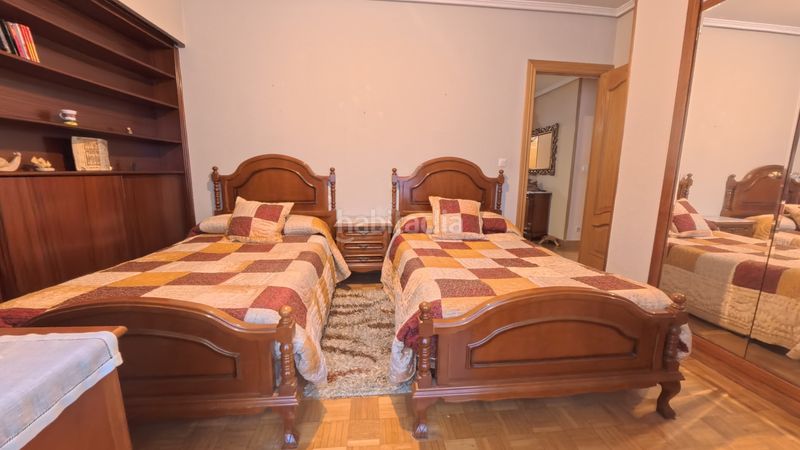 Foto 9f5c2f92-63a2-42ca-a36e-43d8eeabfd22. Pis amb calefacció aparcament a Jesuitas Logroño