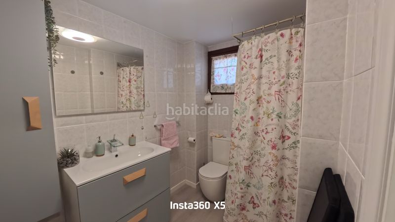 Foto fd85d0ba-95b0-44b8-8377-e5739c23220a. Casa adossada amb calefacció aparcament piscina a Lardero