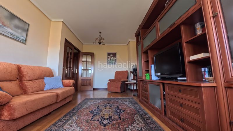 Foto ac817c92-3adc-47b1-b743-292a03fe9ee3. Flat with heating parking in Cascajos - Piqueras Logroño