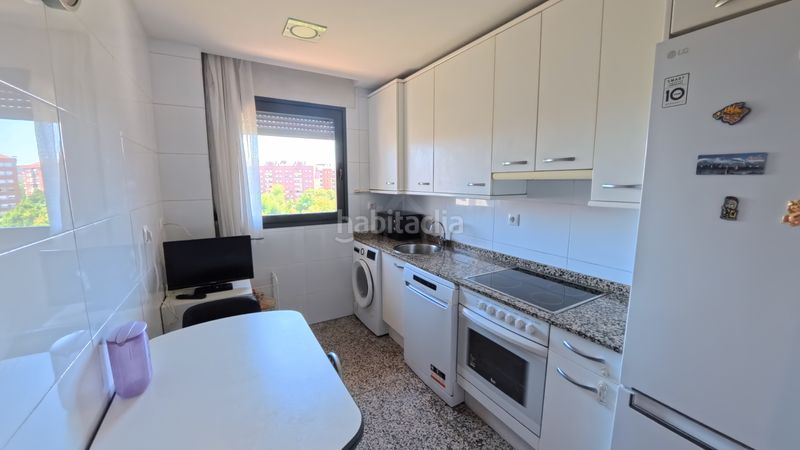 Foto cd80e1b1-127c-4b22-8f8b-d98b7389efc1. Flat with heating parking in Cascajos - Piqueras Logroño