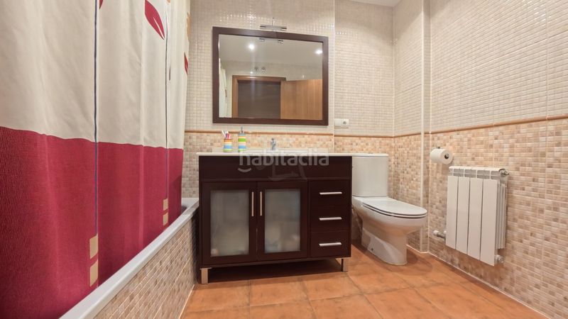 Foto 1a7ed1f0-c7ab-46ff-b8be-82e674cef1f9. Pis amb calefacció aparcament a Sojuela