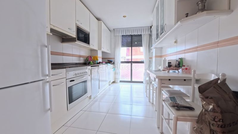 Foto 5f7c1db4-6397-4d19-8723-c680cf8582ec. Flat with heating parking in Jesuitas Logroño