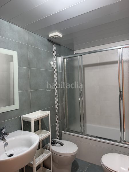 Foto 9a3f4fd0-f41f-4704-9875-e5e0bf1d08e0. Lloguer pis amb calefacció aparcament piscina a La Cava - Fardachón Logroño
