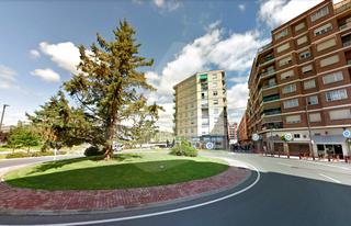 Local commercial à Juzgados. Local cerca de los nuevos juzgados de logroño