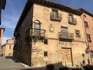 Casa  Fuenmayor - palacio. Especial, emblemático y con historia.