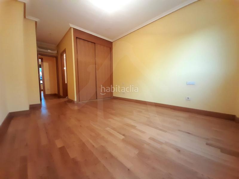 Foto 23b53d87-931a-4161-b946-15e5bec9d6b1. Appartamento con riscaldamento parcheggio piscina in Logroño