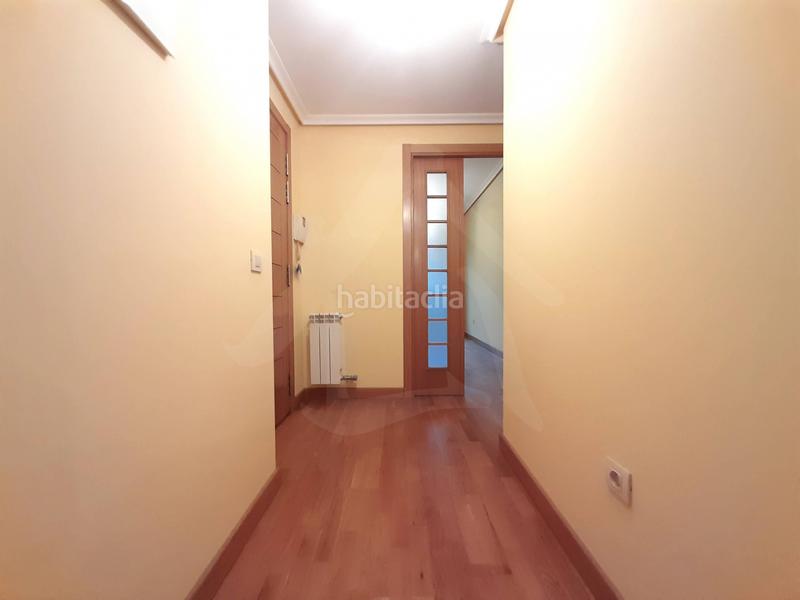 Foto de595afe-40d1-4793-8309-00692f8457c0. Appartamento con riscaldamento parcheggio piscina in Logroño