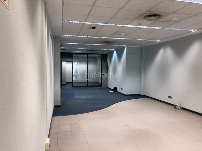 Foto e94ff7d0-dccb-46dd-a6a1-3dad63336d68. Local comercial a Oeste Logroño