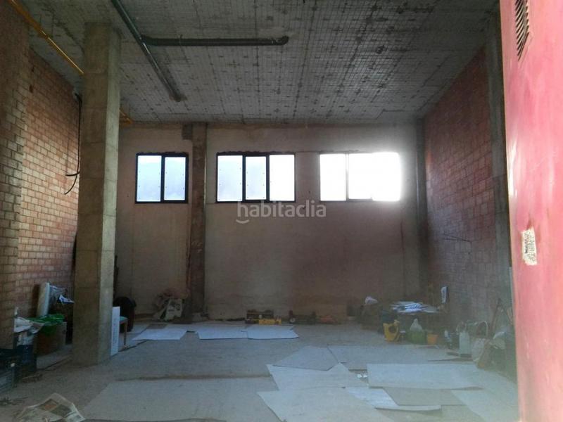 Foto dd8eacee-c655-4acc-87ea-5bdbfb456f90. Alquiler local comercial local con salida de humos en el parque San Adrián en Logroño