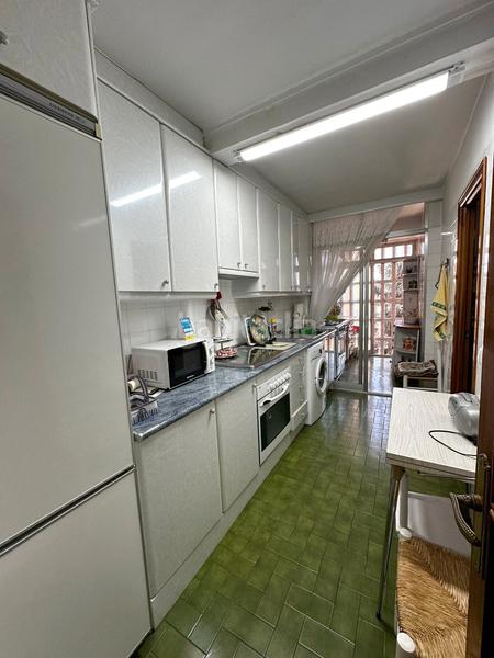 Foto b963ed0d-a99a-4c48-80df-581e84bca694. Etagenwohnung mit heizung in Canillas Madrid