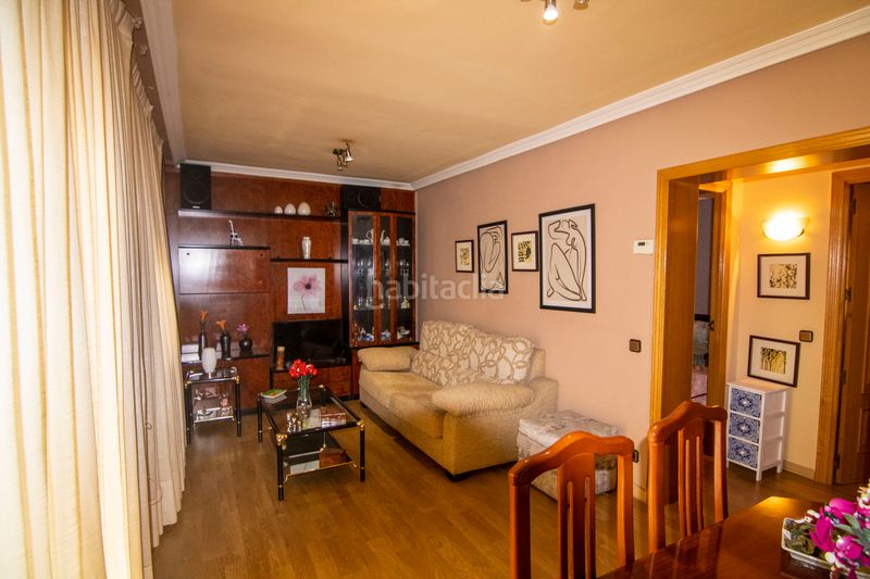 Foto d74a5c30-1132-4d8d-9c81-7813fe3ef6ea. Pis a Canillas Madrid