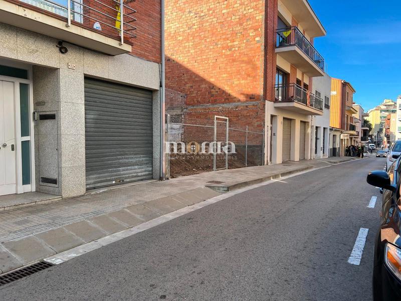 Foto 417d5b8b-7661-455b-a39c-b0a4dbb7e517. Terreno residenziale in Montornès del Vallès