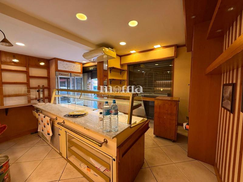 Foto 6d04e3c2-8fc1-4af7-b582-c3425bd611a2. Lloguer local comercial a Montornès del Vallès