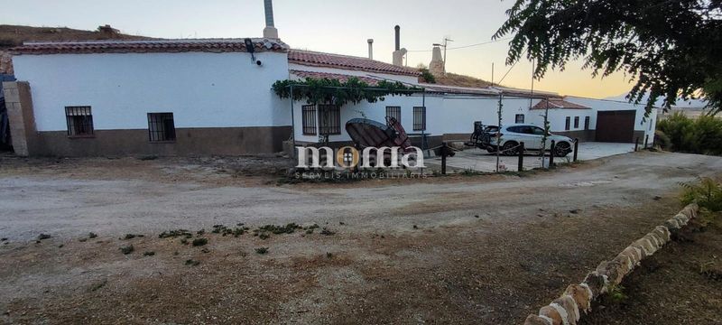 Foto c935b260-6b81-48a8-87ab-6be83856d979. Casa amb calefacció aparcament a Orce