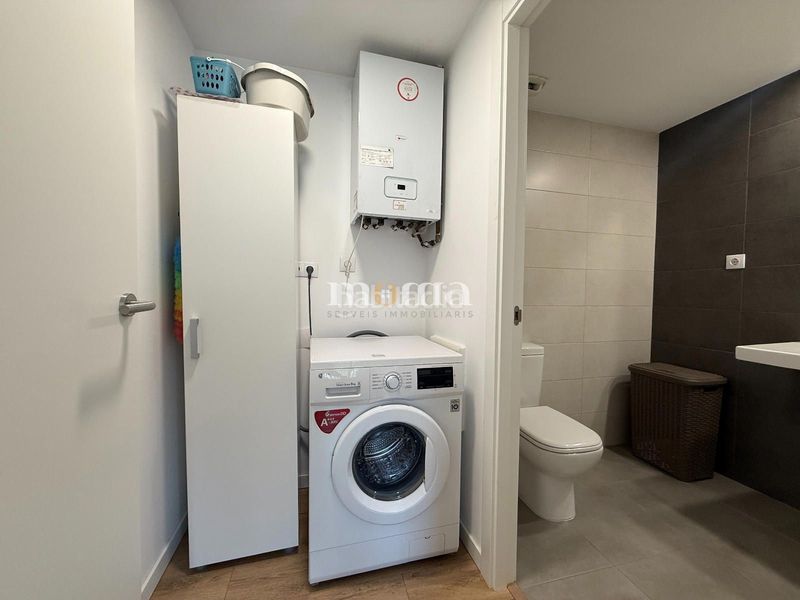Foto 4a22b87b-b35d-4981-a903-8def0b6c8479. Dúplex amb calefacció aparcament a Montornès del Vallès