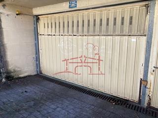 Aparcament cotxe a Durango