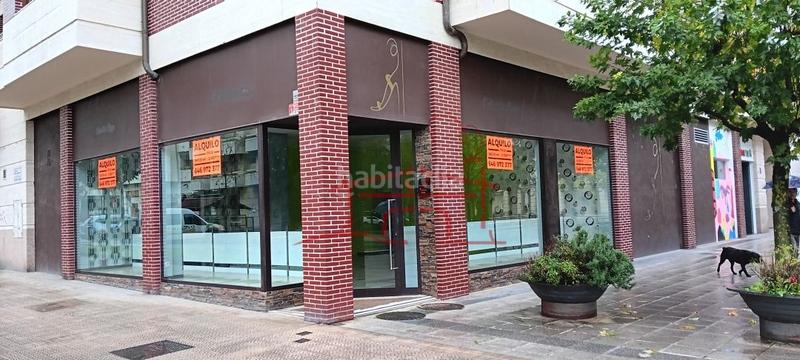 Foto f5dfc1fc-e49d-42ca-aa6a-f60b9e9e3483. Lloguer local comercial a Durango