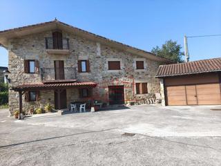 Masia en Amorebieta - Etxano. Caserio en euba