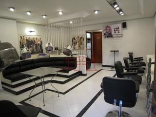 Location Local commercial à Durango. Peluqueria en alquiler