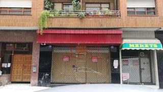 Lloguer Local Comercial a Durango. Local comercial  calle mikeldi