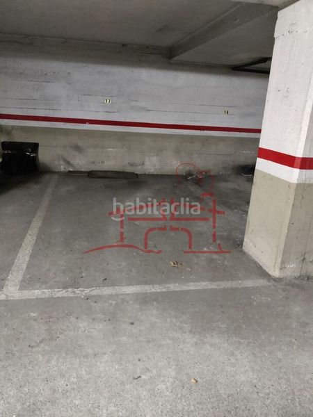 Foto 59b87078-12e4-43da-8ac5-e86ac79ddcc8. Aparcament cotxe a Durango