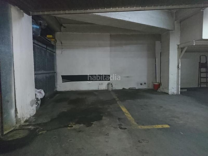 Foto 0fcbdb20-2cb5-4691-95cf-dac4c9f8e9a7. Autoparkplatz in Santutxu-Basarrate Bilbao