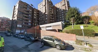 Aparcament cotxe  Guisasola juan kalea. Parcelas contiguas en basarrate