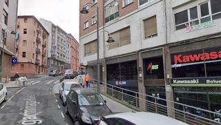 Aparcament cotxe a De irigoyen juan kalea 10. Parcela cerrada para coche y moto en bolueta,