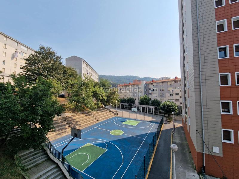 Foto 42f9097b-8747-4db9-9575-995597012ea9. Piso en ugarte kalea 17 en Otxarkoaga Bilbao