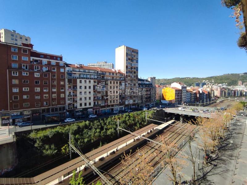 Foto 51035397-d3c0-4592-9684-6f46f5dbf7bc. Location appartement dans mena kalea 7 dans Zabala Bilbao