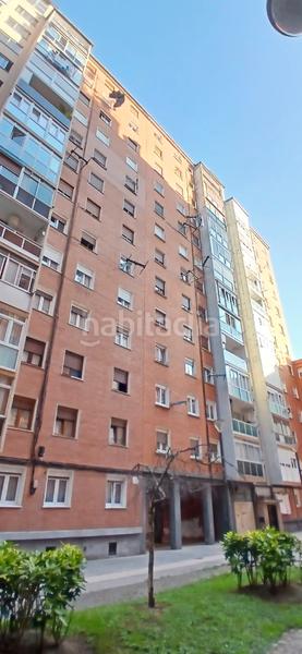 Foto bfdeba34-49be-46d5-af7b-f1a30c791421. Piso en sagarminaga etxetaldea 12 en Santutxu-Basarrate Bilbao