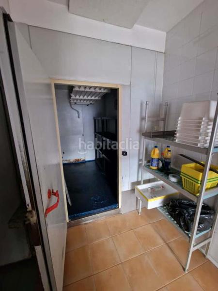 Foto 8bc02861-ff12-4a3e-95ea-d8e0d97ee1ec. Alquiler local comercial en julian gaiarre hiribidea 7a en Bilbao