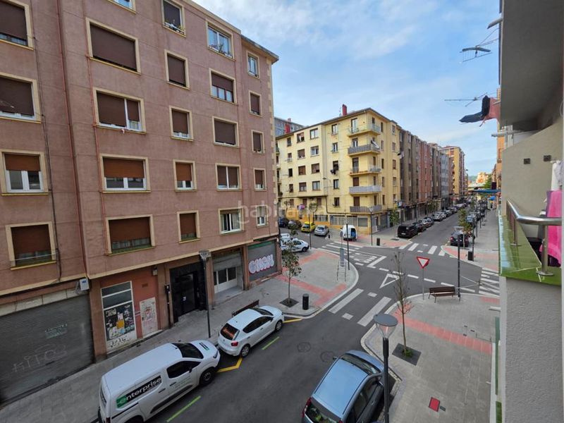 Foto ccbcb56a-f335-49eb-9e23-2a153f2f00b0. Pis a anboto kalea 1 a Rekalde Centro Bilbao