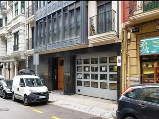 Aparcament cotxe a Errekakoetxe Kalea 12