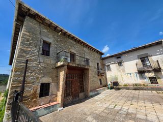 Country house in Carretera bilbao 40