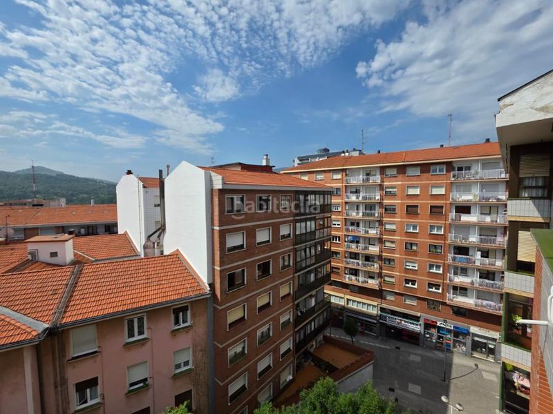 Foto f8143706-9bdb-4905-aeac-b18d8adcb7bc. Pis amb calefacció a Santutxu-Basarrate Bilbao