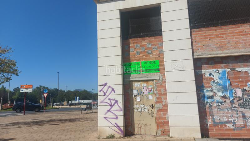 Foto 65e751a6-0d4c-45d2-bdd4-8e3c7e2e9a19. Alquiler local comercial az inmobiliaria vende o alquila local comercial en esquina . de obra, necesita acondicionar.en 2 alturas 170 m2 y 90 m2 entreplant en Leioa