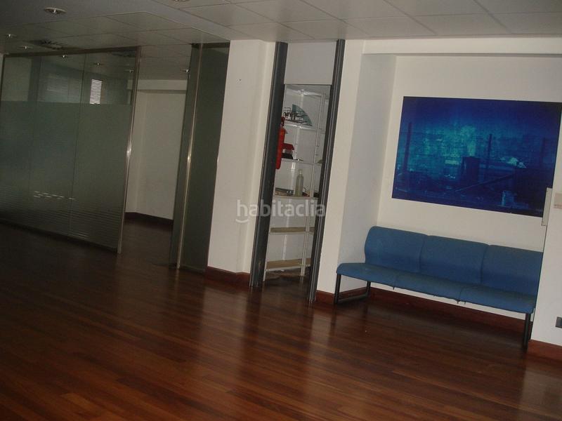 Foto 216f01e3-0a4e-438d-8a71-25ecfadd8799. Oficina a Centro Urbano-Hirigunea Leioa