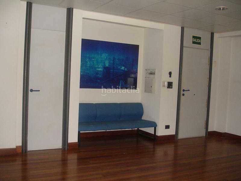 Foto d65b022c-3570-47b2-94fe-bb9dcd6513f4. Affitto ufficio con riscaldamento in Centro Urbano-Hirigunea Leioa