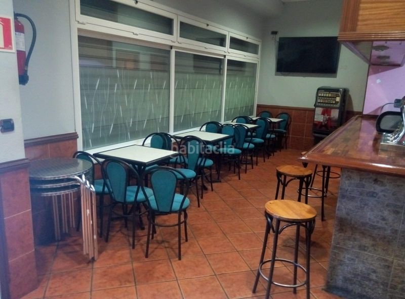 Foto 3fb89a58-e1d9-4b26-a66b-c7ca567b4637. Local comercial a Centro Urbano-Hirigunea Leioa